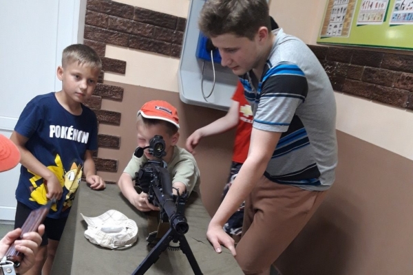 «Не хочу уезжать!». Дети социально-педагогического центра Бреста побывали в гостях у пограничников