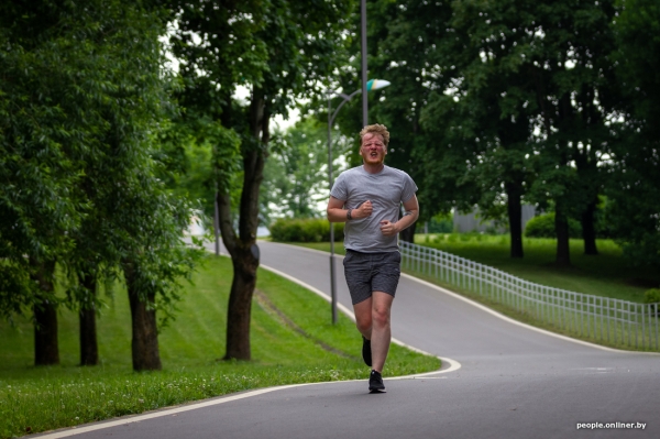 Как изменятся тело и фигура, если месяц заниматься бегом. Рассказывает белорус