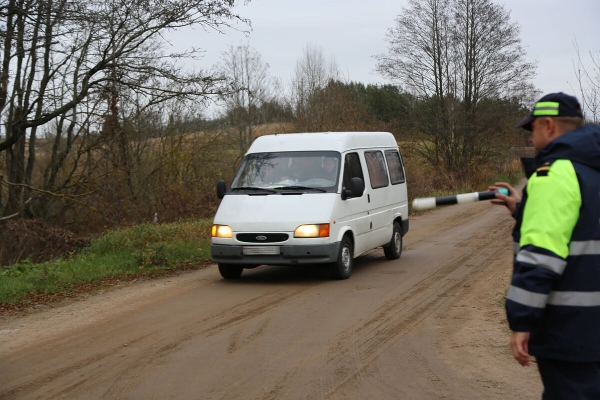Что думают водители о камерах фотофиксации, которые ловят авто без техосмотра?