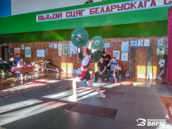 В Пинске завершились Олимпийские дни молодежи Брестской области по тяжелой атлетике