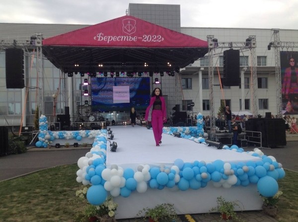 В Бресте стартовал первый фестиваль моды и стиля «LookБуг»