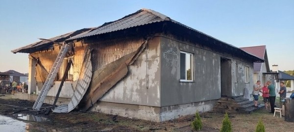 В Брестском районе горел жилой дом
