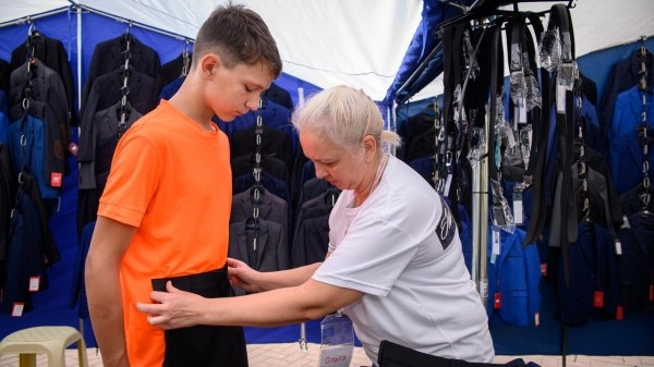 Сходили с восьмиклассником на рынок: сколько он потратил на подготовку к школе