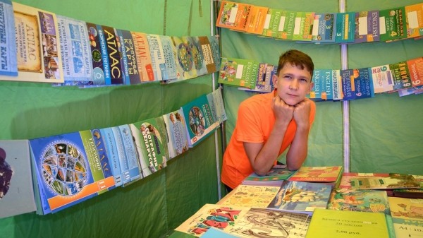 Сходили с восьмиклассником на рынок: сколько он потратил на подготовку к школе