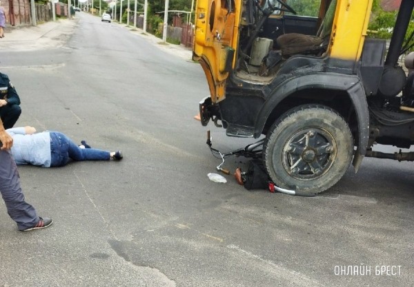 
                Читатель: В Бресте на Речица женщина попала под машину
            