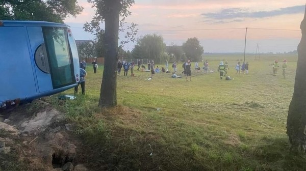 В Польше опрокинулся белорусский автобус с 47 пассажирами