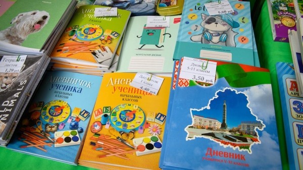 Сходили с восьмиклассником на рынок: сколько он потратил на подготовку к школе