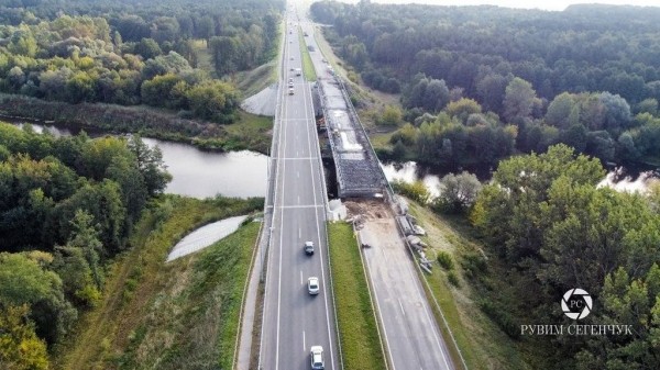 
                Смотрим с высоты, как идет ремонт Бульковского моста на М1
            