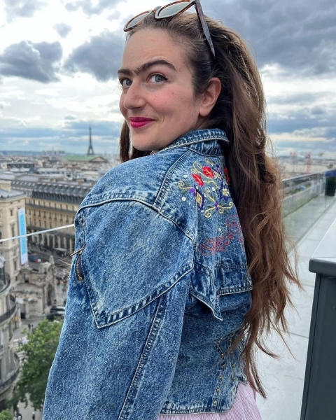 7 фото учительницы, которая отказывается сбривать волосы на лице 7 фото учительницы, которая отказывается сбривать волосы на лице