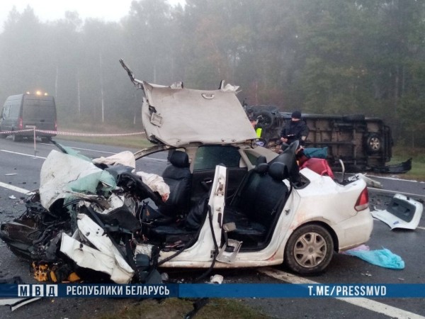 Жуть на М1: под Ивацевичами погибли четверо Жуть на М1: под Ивацевичами погибли четверо