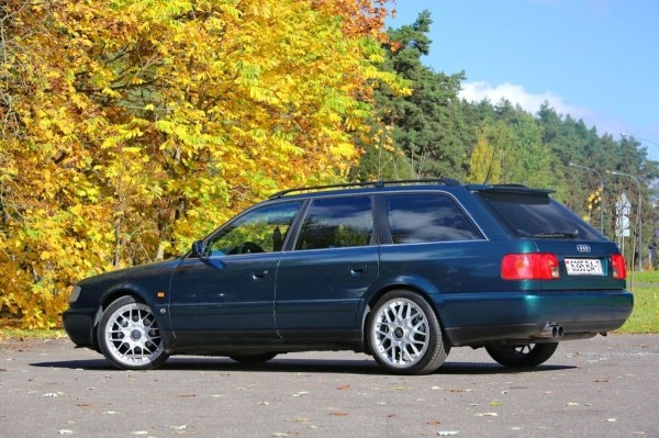 «Дедушка никого к машине не подпускал». История Audi A6 (С4), которая в семье белорусов уже 15 лет