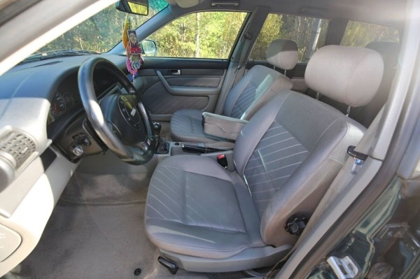 «Дедушка никого к машине не подпускал». История Audi A6 (С4), которая в семье белорусов уже 15 лет