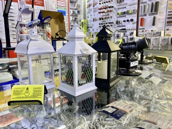 Готовиться к Новому году выгоднее уже сейчас. Гирлянды, декоративные камины, светомузыка и другие товары по отличным ценам в магазине «Вся электрика» на Пушкинской Готовиться к Новому году выгоднее уже сейчас. Гирлянды, декоративные камины, светомузыка и другие товары по отличным ценам в магазине «Вся электрика» на Пушкинской