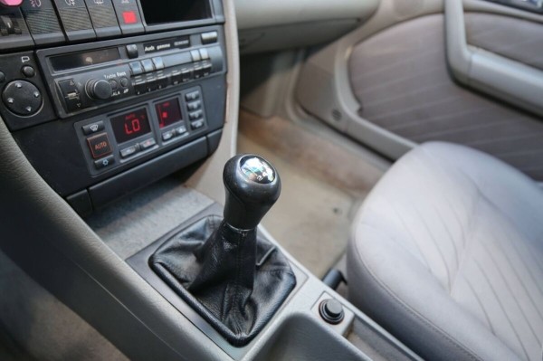 «Дедушка никого к машине не подпускал». История Audi A6 (С4), которая в семье белорусов уже 15 лет