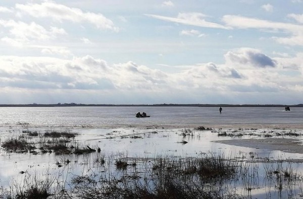В Березовском районе введен запрет выхода на лед В Березовском районе введен запрет выхода на лед