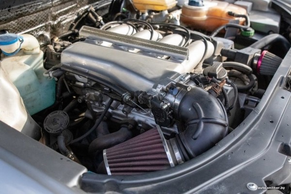 В Беларуси заметили уникальный автомобиль. Как оказалось, он самодельный