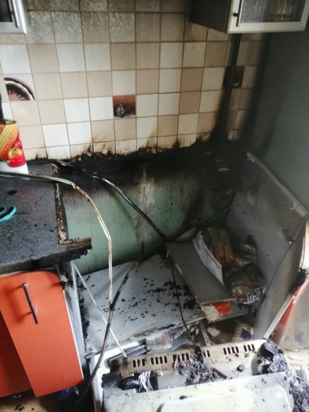 Короткое замыкание духовки стало причиной пожара в одной из квартир Пинска