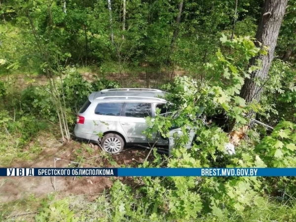 В Ганцевичском районе в ДТП травмированы две девочки. Что стало причиной?