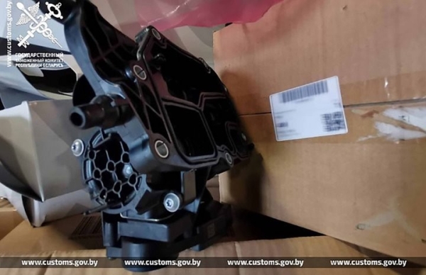 Подозрительно дешевые автозапчасти везли из Латвии в Беларусь. В чем подвох?