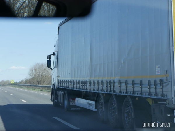 В Польше белорус не давал проверить фуру, ссылаясь на день рождения