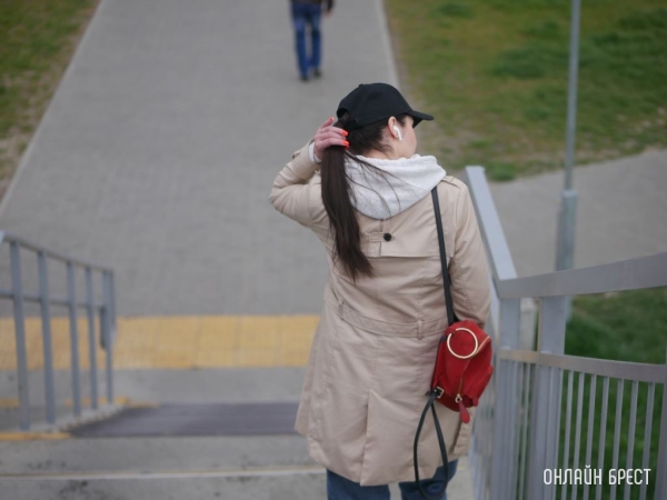 По волосам плачут. Почему осенью они выпадают и секутся