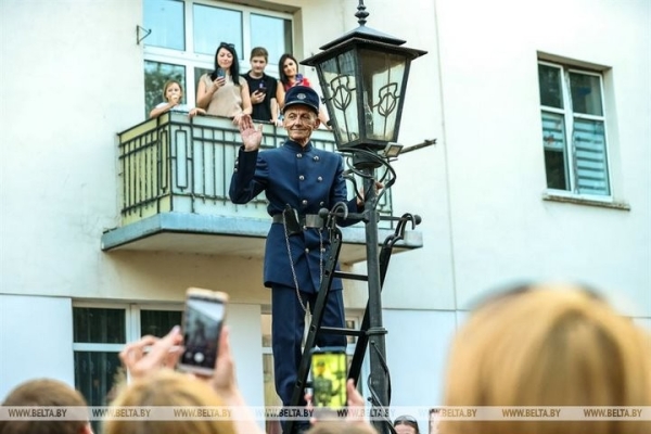Брестский фонарщик с начала возрождения традиции лишь дважды не заступал на свой пост. Интервью
