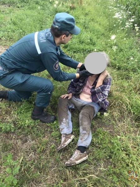 В Жабинковском районе работники МЧС нашли потерявшуюся ягодницу