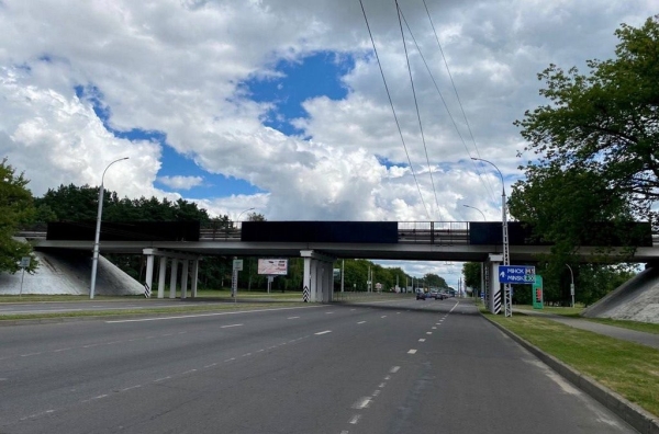 Стало известно, какая надпись будет на большом баннере на выезде из Бреста