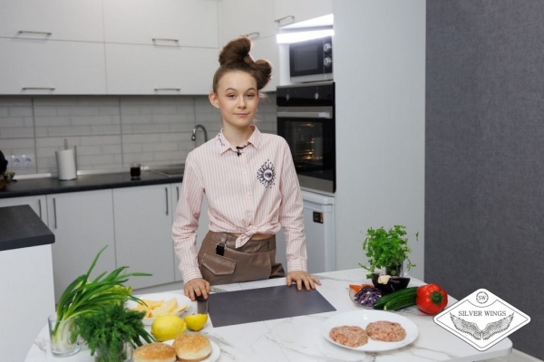 Модельно-хореографическое агентство «Серебряные крылья» приглашает детей и подростков на обучение в Бресте. Хореография, актерское мастерство, визаж, этикет и многое другое