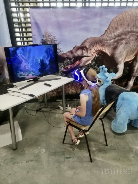 Жаркое лето в большом парке динозавров! Весело проведите время всей семьей в «Динолэнд» в Бресте