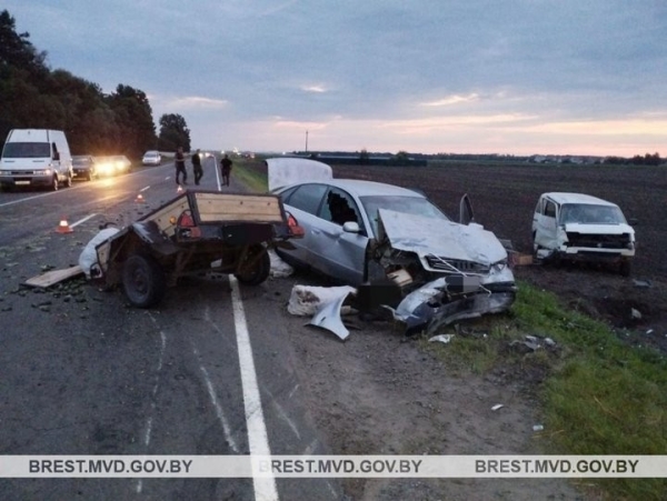 Лобовое столкновение в Столинском районе, есть пострадавшие