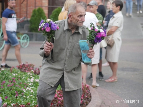 Существуют ли бонусы к пенсии за непрерывный стаж работы? Существуют ли бонусы к пенсии за непрерывный стаж работы?