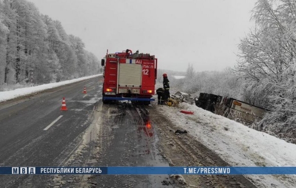 Страшное ДТП в Беларуси: водитель не справилась с управлением и выехала на встречку