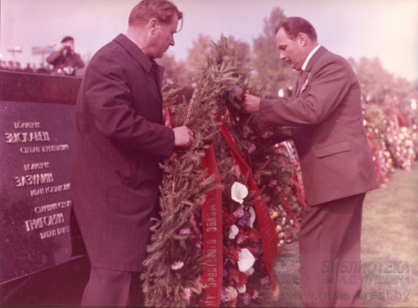 День открытия Мемориального комплекса «Брестская крепость-герой». Фото и подробности