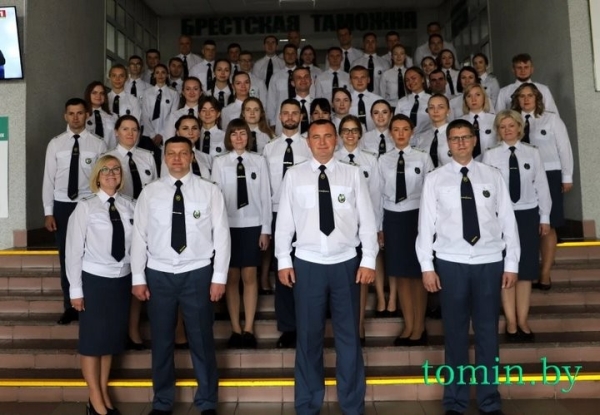 В Брестской таможне состоялось торжественное вручение погон В Брестской таможне состоялось торжественное вручение погон